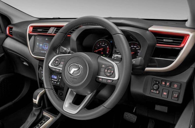 Dashboard serba boleh Perodua Myvi dengan skrin sentuh infotainmen, kawalan yang mudah diakses untuk pengalaman pemanduan yang lebih selesa.